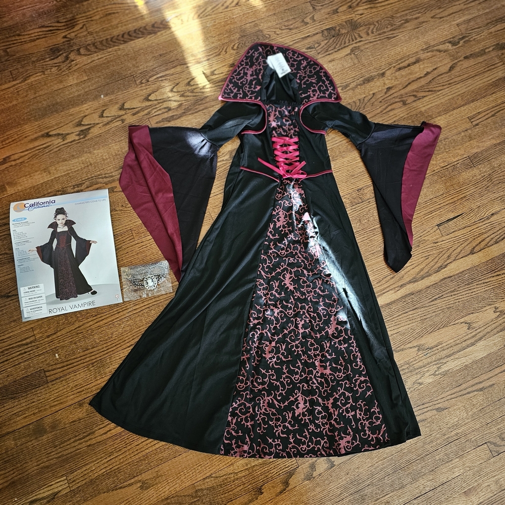 California Costumes Enchanted Vampire Kids Costume - Black and Burgundy - Picture 6 of 9